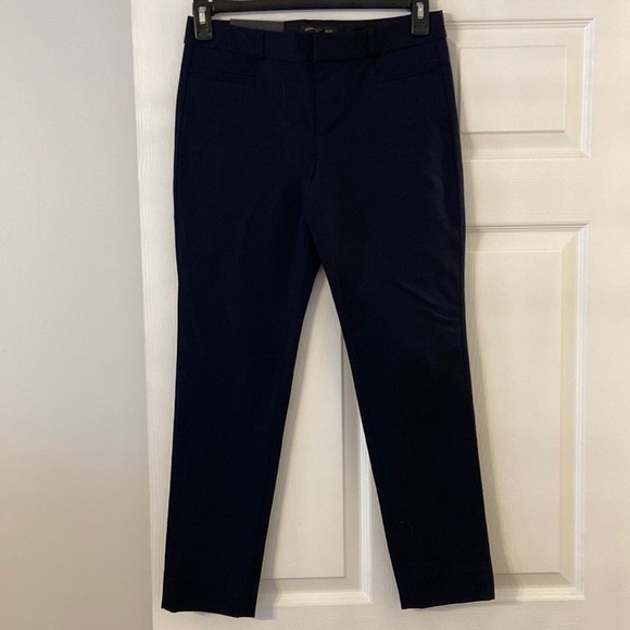 Banana Republic Pants - Banana Republic Sloan skinny Fit thru hip and thigh ankle length pants brand new